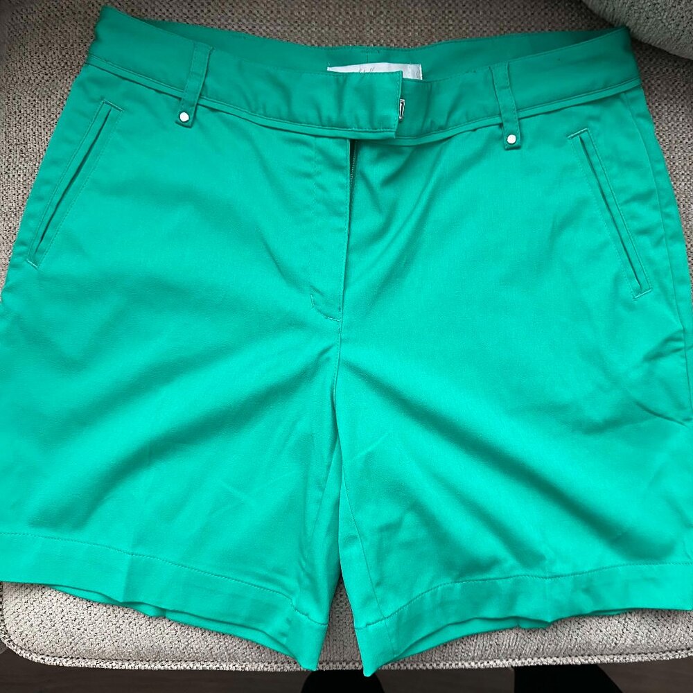 NWT Lady Hagen Women’s size 6 Green "Havana" Golf Shorts